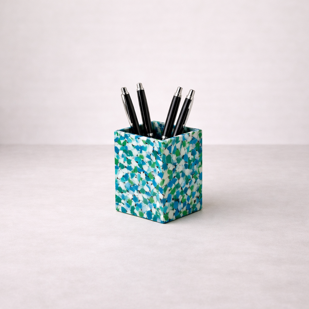 Meuble Another PlastiK en plastique recyclé — prototype 5
